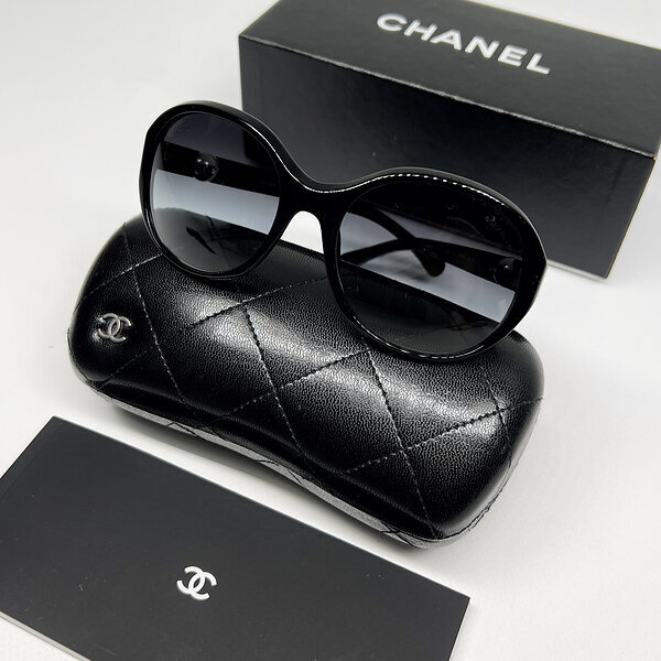 Солнцезащитные очки Chanel