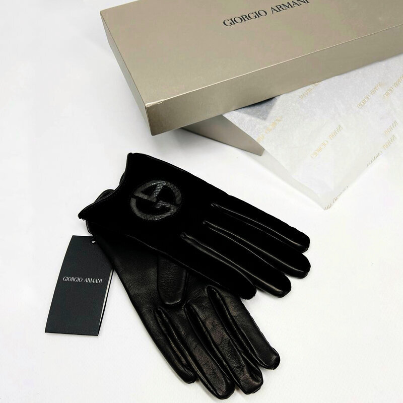 Перчатки Giorgio Armani