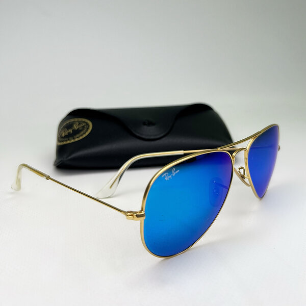 Солнцезащитные очки Ray-Ban Aviator