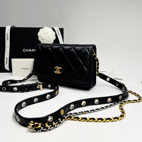 Сумка Chanel WOC