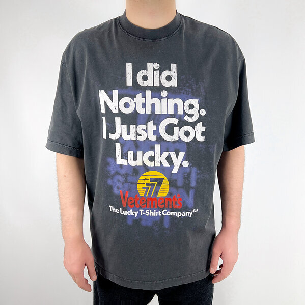 Футболка Vetements