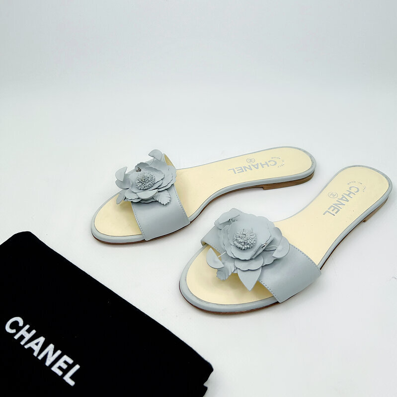 Шлёпанцы Chanel