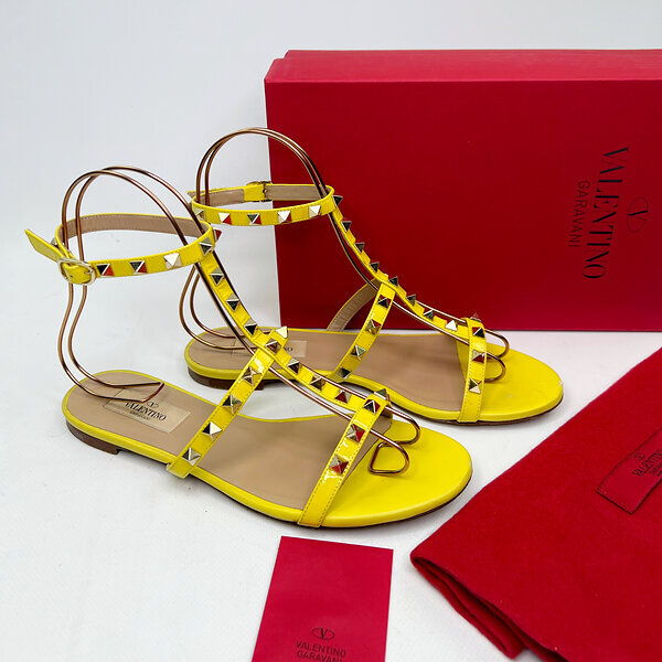 Сандалии Valentino